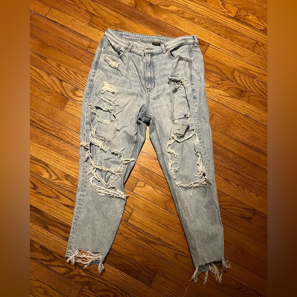 American Eagle ripped mom jeans